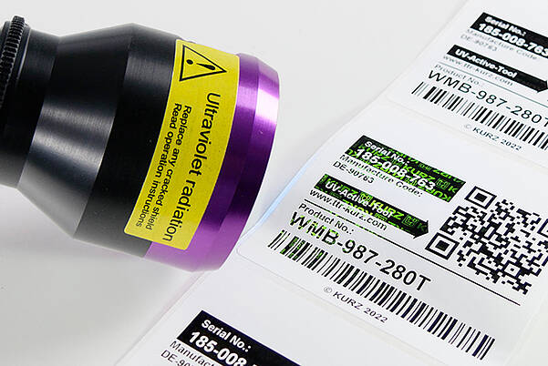 Mit TTR UV-Sicherheitsdruck zu mehr Produktschutz für Medikamente UV-Lampe überprüft Sicherheitsinformationen auf Verpackungsetikett